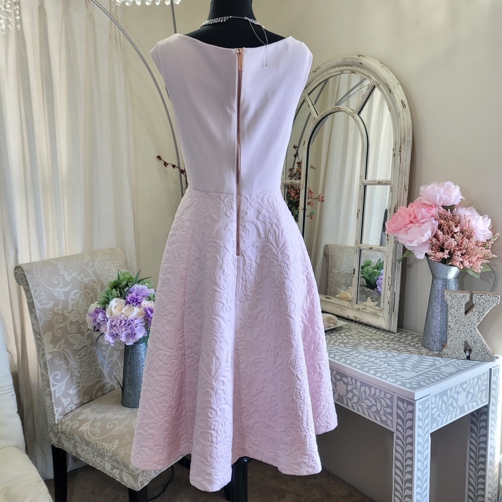 🍒NWOT🍒 TED BAKER PINK FIT AND FLARE DRESS - Picture 3 of 5